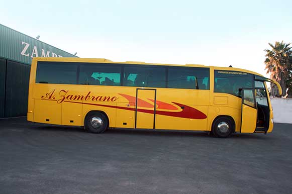 autocares-zambrano-autobus-55-a-60-plazas-cadiz-modelo-century-8