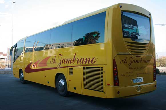 autocares-zambrano-autobus-55-a-60-plazas-cadiz-modelo-century-9